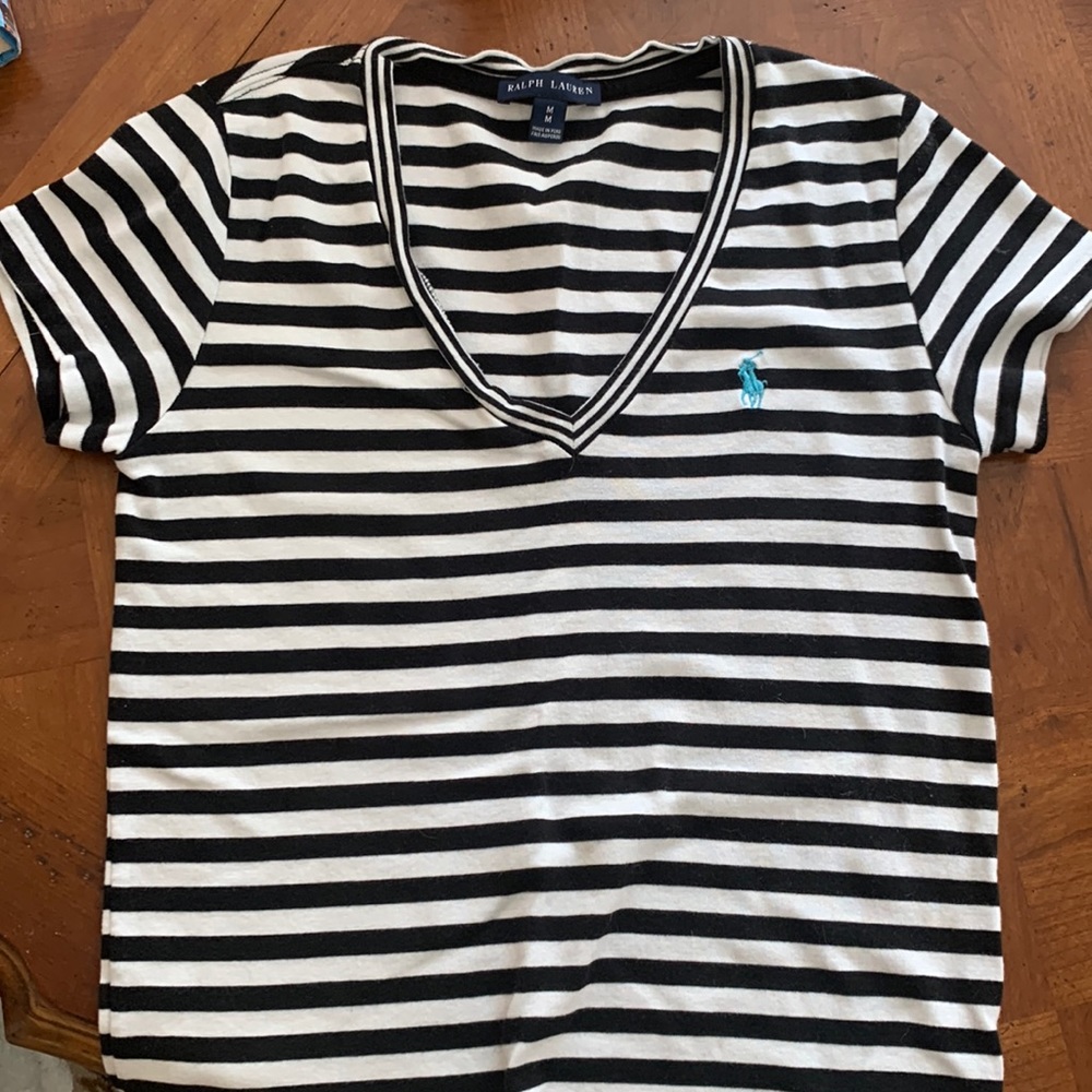 Ralph Lauren Sport V-Neck Shirt. Size M